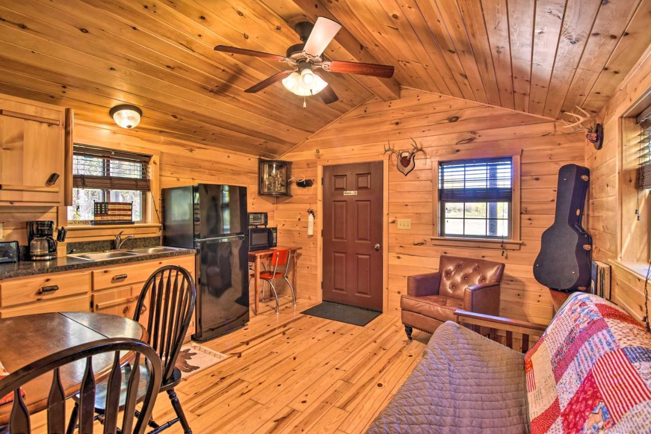 Rural Hideaway With Fire Pit And Mtn Views!