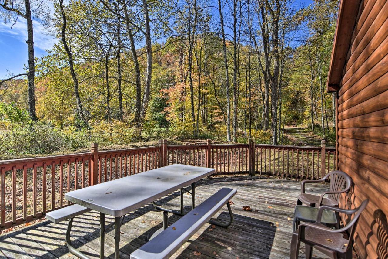 Rural Hideaway With Fire Pit And Mtn Views! Holiday home *